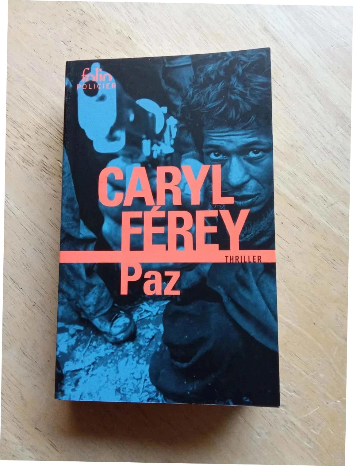 Caryl Férey, Paz